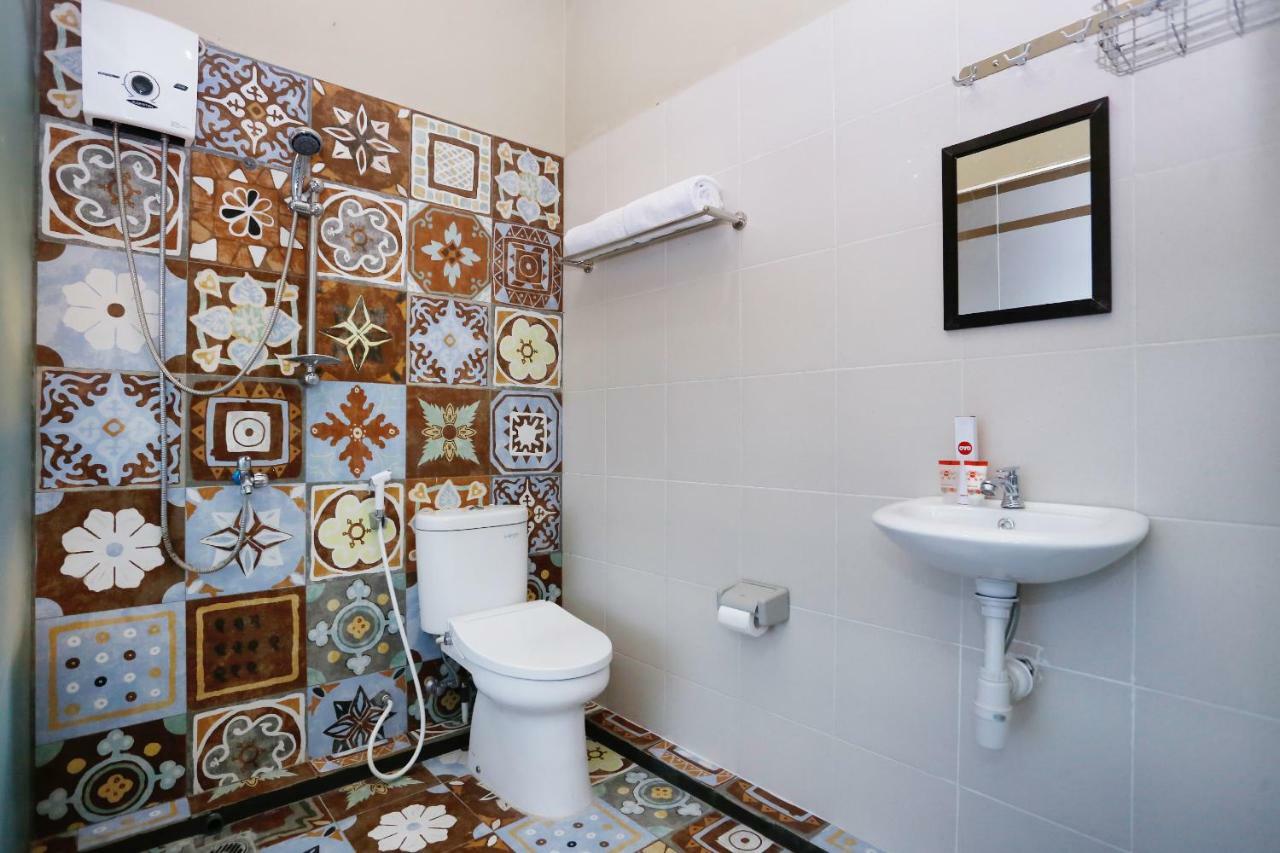 Oyo 1072 Kampung Condro Wulan Guesthouse Maguwo Exteriör bild